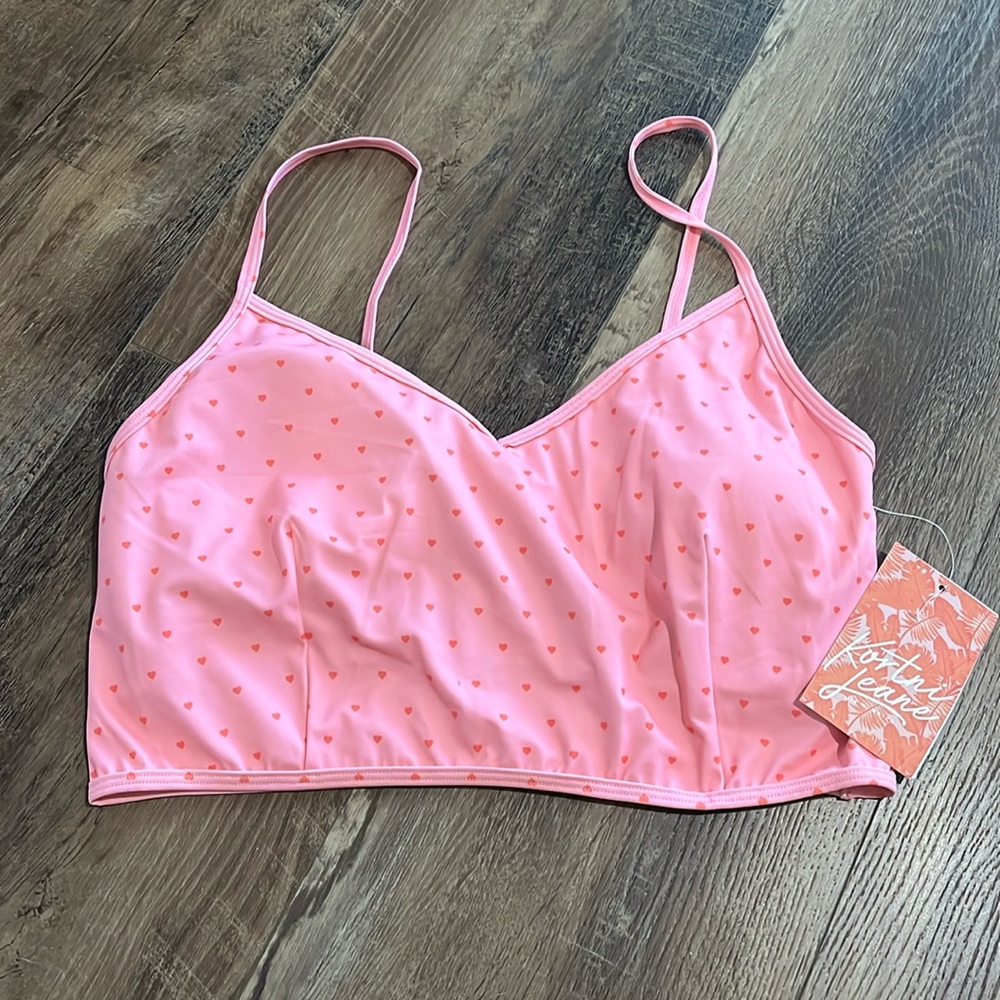 NWT Kortni Jeane V’d crop- Pink Hearts